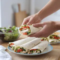 Jak zawijać tortillę kebab? Idealny wrap krok po kroku!