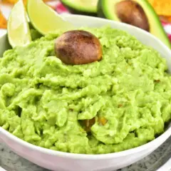 Guacamole: Pomysły na dania i jak zachować idealną zieleń