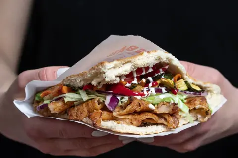Czy kebab jest zdrowy? Analiza i triki, by jeść go bez wyrzutów!