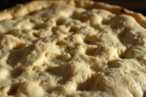 Twarde ciasto na pizzę? Uratuj je i zrób idealne!