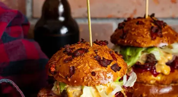 Ser do Burgera Drwala: Camembert czy topiony? Poznaj patenty!