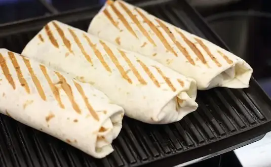 Kebab: Co to? Historia, rodzaje i jak zrobić idealny w domu!
