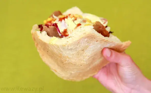 Ile kalorii ma duży kebab? Sprawdź i wybierz lżejszą wersję!
