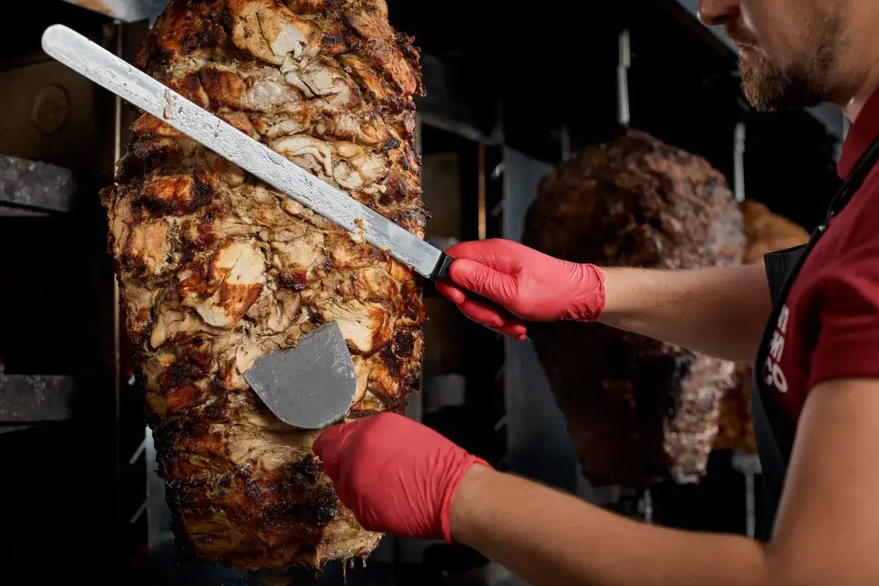kebab na rożnie mięso