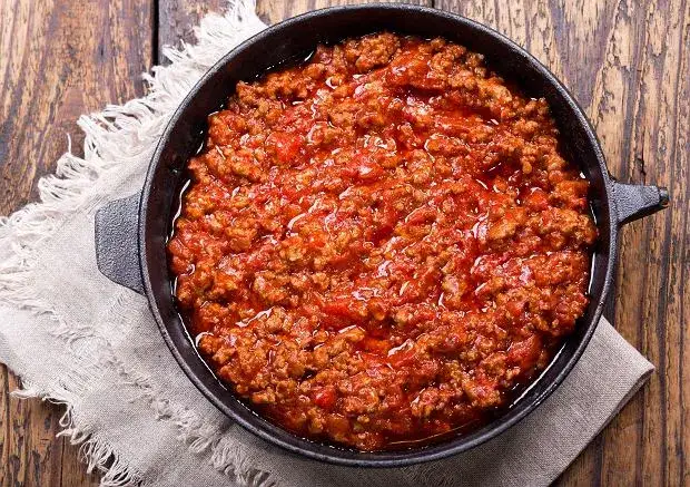 sos bolognese w kuchniach świata
