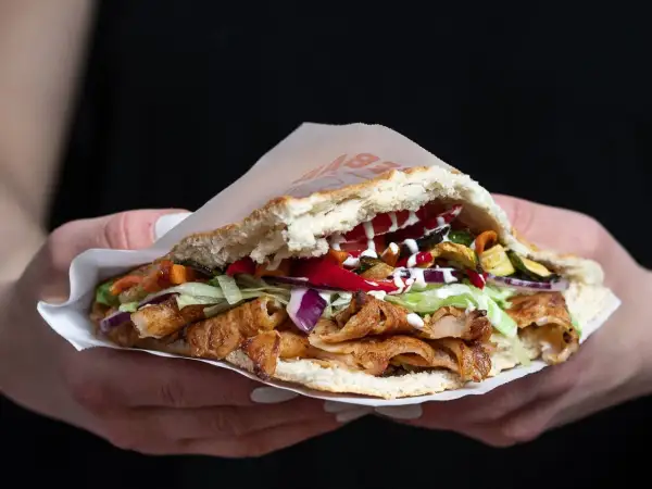 Czy kebab jest zdrowy? Analiza i triki, by jeść go bez wyrzutów!