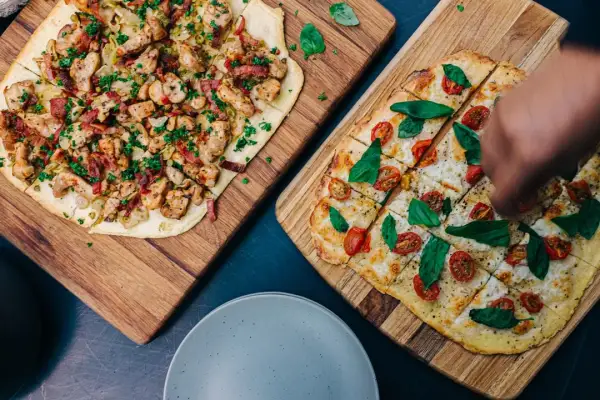 Pizza 30 cm: dla ilu osób? Poradnik, który rozwiąże Twój dylemat!